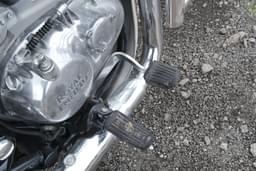 Royal Enfield Classic 350 Color Silver, Black