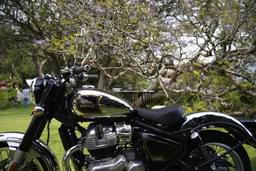 Royal Enfield Classic 650 Twin Front Right Three Quarter