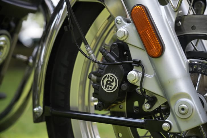 Royal Enfield Classic 650 Twin Color Silver