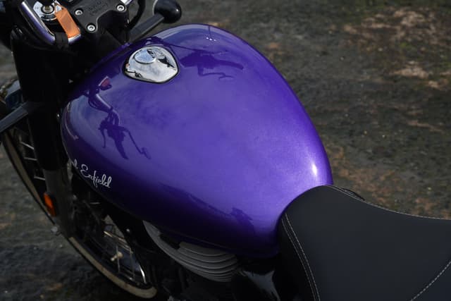 Closed Fuel Lid Image - 26157
