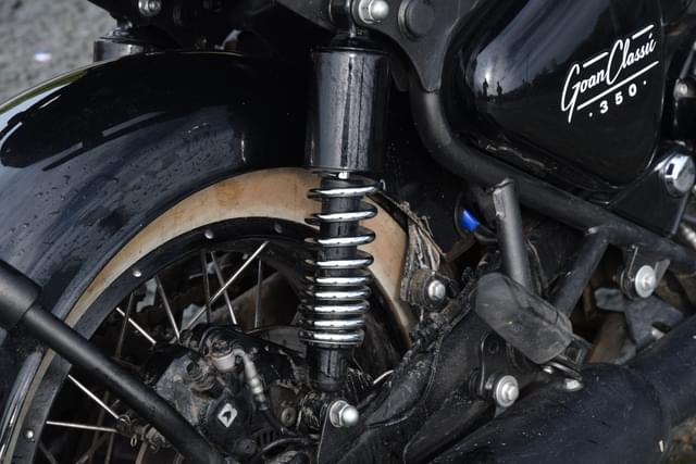 Rear Wheels Image - 26250