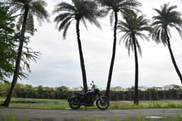 Royal Enfield Goan Classic 350 Color Purple