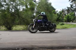 Royal Enfield Goan Classic 350 Front Right Three Quarter