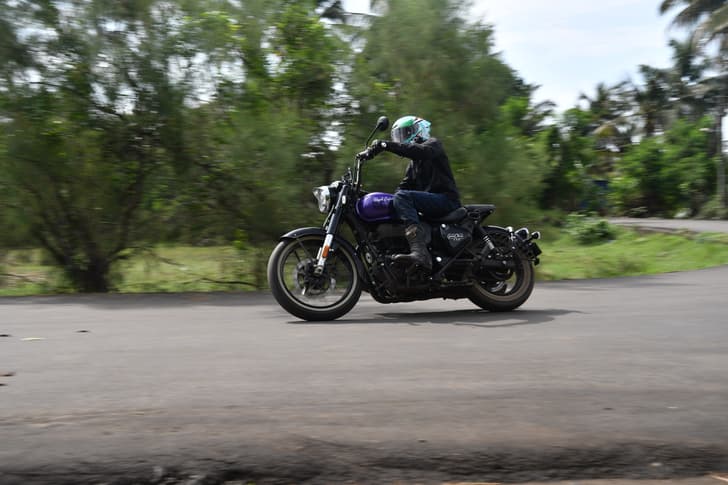 Royal Enfield Goan Classic 350 Front Right Three Quarter
