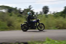 Royal Enfield Goan Classic 350 Front Right Three Quarter
