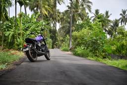 Royal Enfield Goan Classic 350 Color Purple