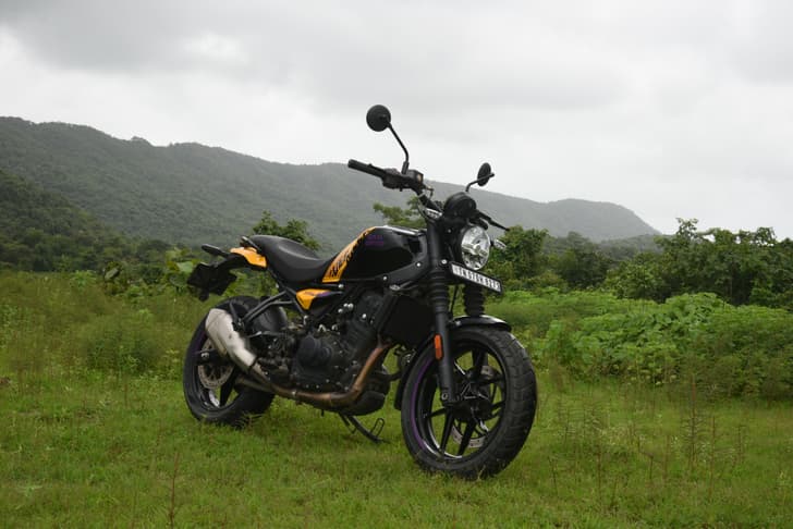 Royal Enfield Guerrilla 450 Images