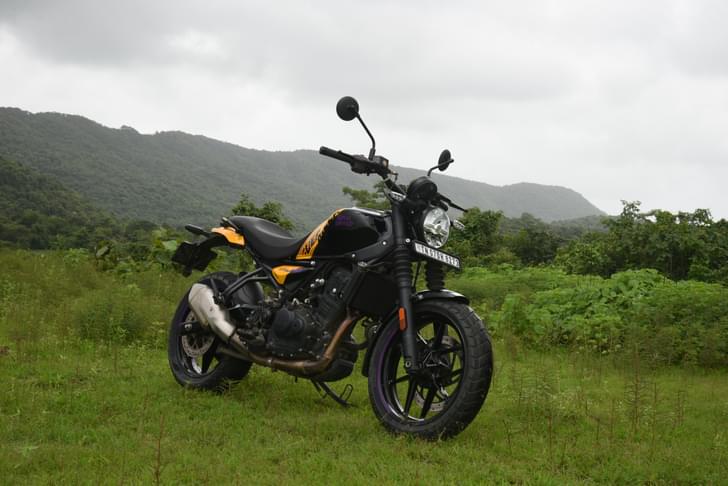 Royal Enfield Guerrilla 450 Images