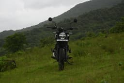 Royal Enfield Guerrilla 450 Front View