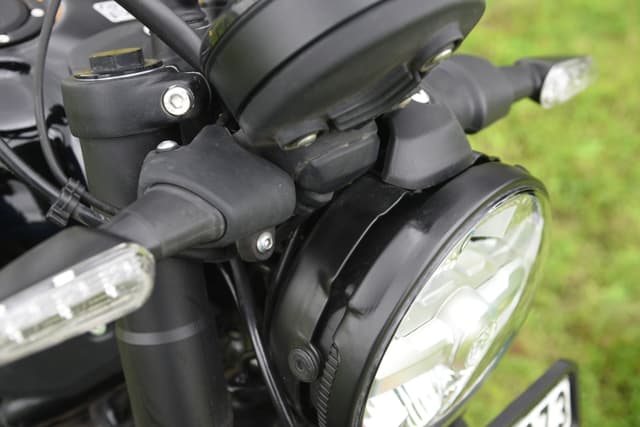 Headlight Image - 26180