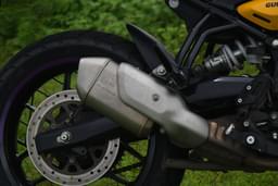 Royal Enfield Guerrilla 450 Color Black