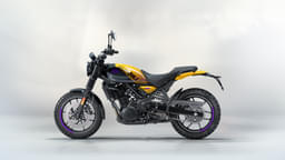 Royal Enfield Guerrilla 450 Front Left Three Quarter