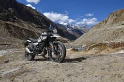 Royal Enfield Himalayan Front Left Three Quarter