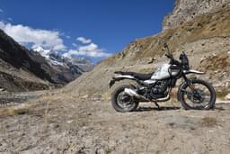 Royal Enfield Himalayan Front Right Three Quarter