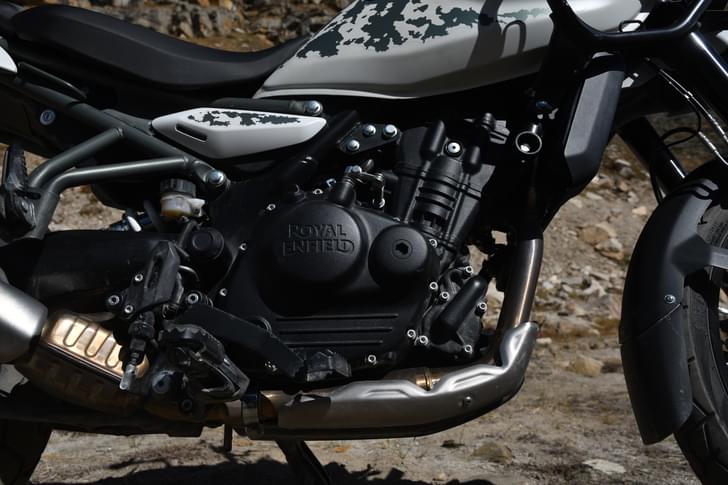 Royal Enfield Himalayan Color Black