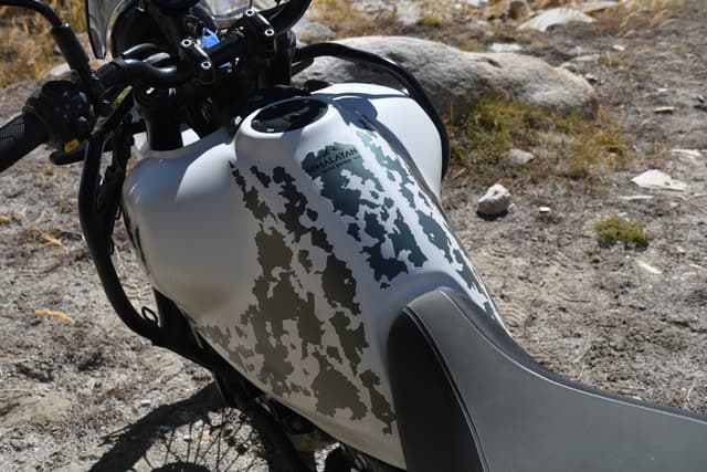 Closed Fuel Lid Image - 26416