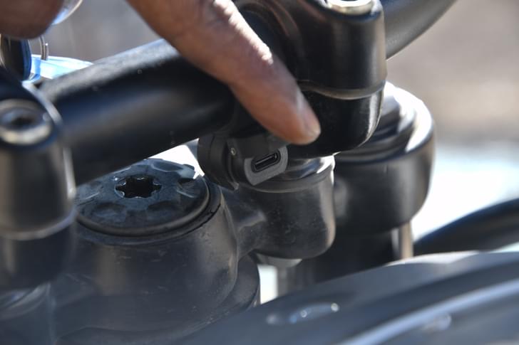 Royal Enfield Himalayan Color Black