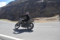 Royal Enfield Himalayan Front Left Three Quarter