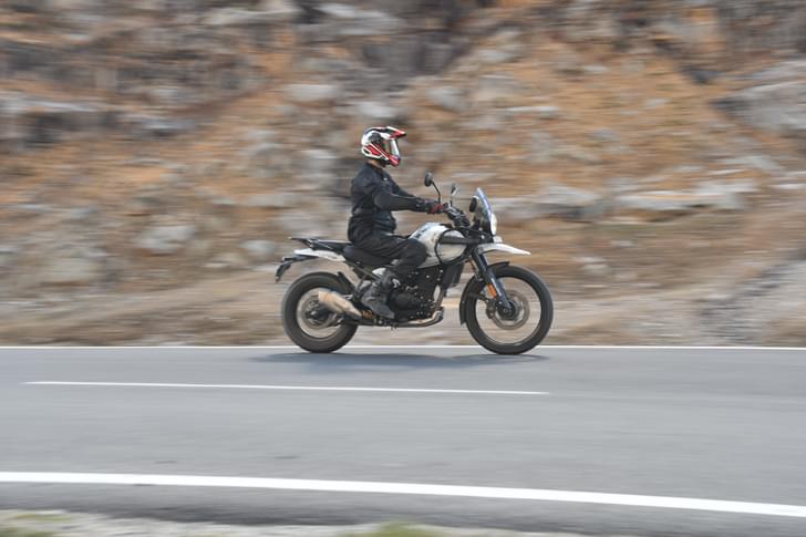 Royal Enfield Himalayan Front Right Three Quarter