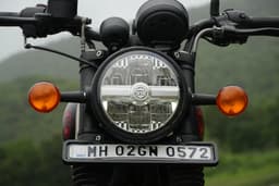 Royal Enfield Hunter 350 Front View