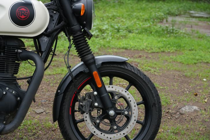 Royal Enfield Hunter 350 Color Black
