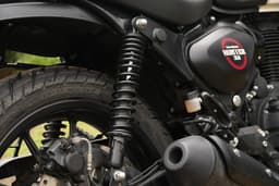 Royal Enfield Hunter 350 Front Left Three Quarter