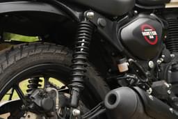 Royal Enfield Hunter 350 Front Left Three Quarter