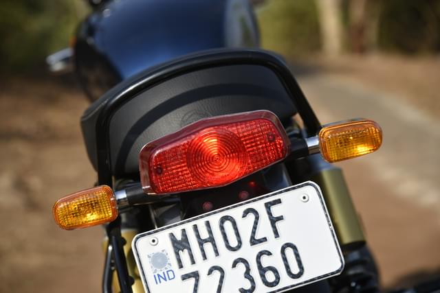 Rear View Image - 26323