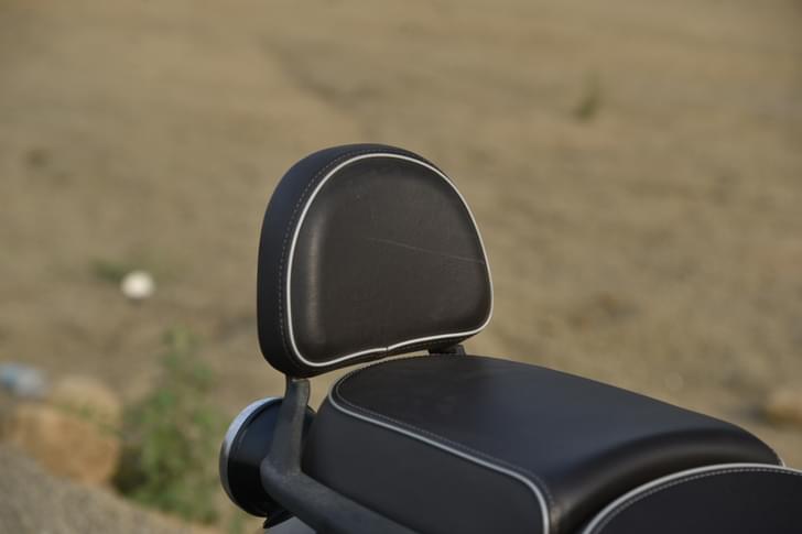 Royal Enfield Meteor 350 Color Black