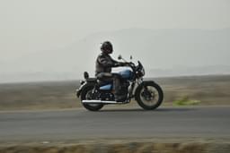 Royal Enfield Meteor 350 Color Blue