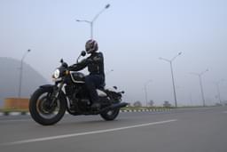 Royal Enfield Shotgun 650 Front Right Three Quarter