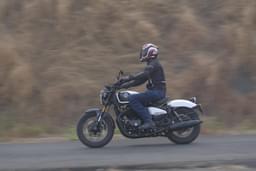 Royal Enfield Shotgun 650 Front Right Three Quarter