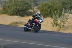 Royal Enfield Super Meteor 650 Front Right Three Quarter