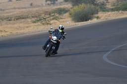 Royal Enfield Super Meteor 650 Front Right Three Quarter