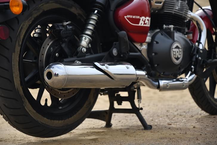 Royal Enfield Super Meteor 650 Color Red