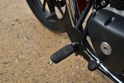 Royal Enfield Super Meteor 650 Color Black