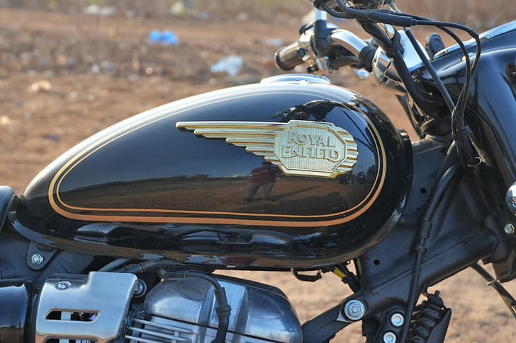 Royal Enfield Bullet 650 Front Right Three Quarter
