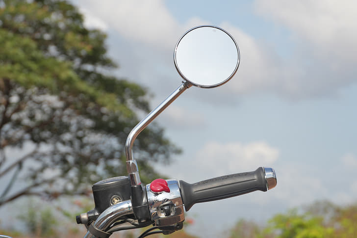 Royal Enfield Bullet 650 Color Black, Chrome