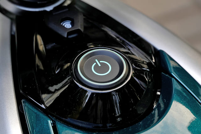 Color Black, Silver, Green