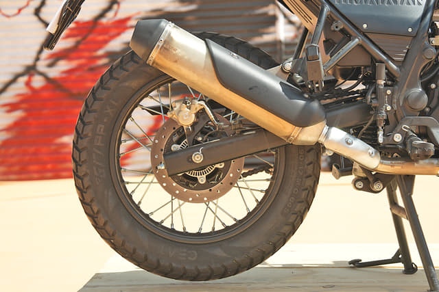 Rear Right Three Quarter Image - 38884
