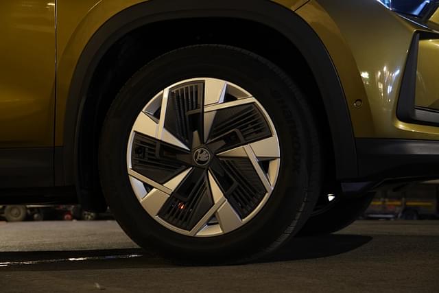 Alloy Wheels Image - 16451