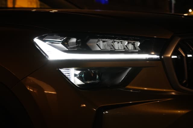Headlight Image - 16454