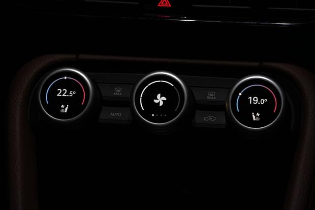 Ac Vents Front Image - 16478