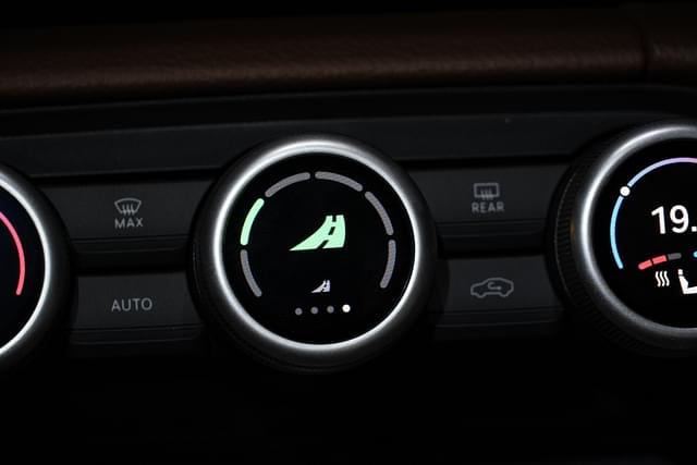 Ac Vents Front Image - 16494