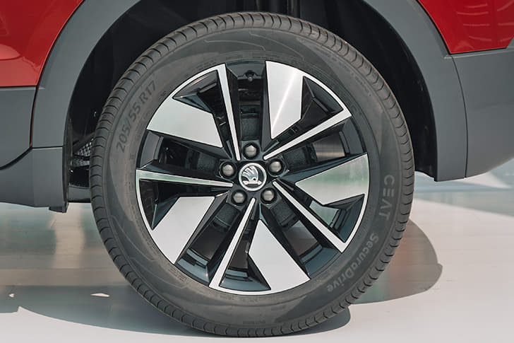 Skoda Kushaq Facelift Color Red, Black