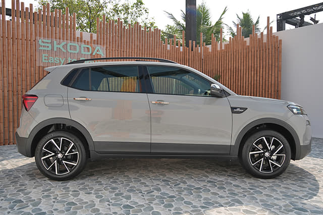 Alloy Wheels Image - 32184