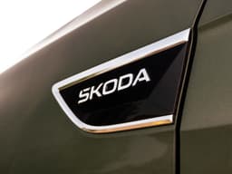 Skoda Kushaq Color Green