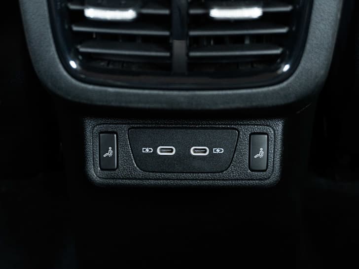 2nd Row Charging Outlet