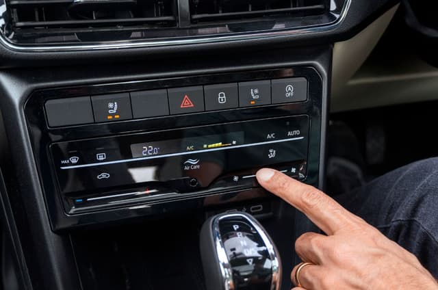Infotainment System Image - 33778