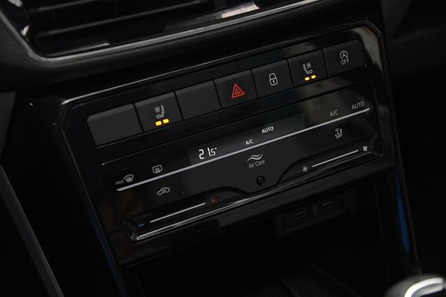 Ac Vents Front Image - 9476